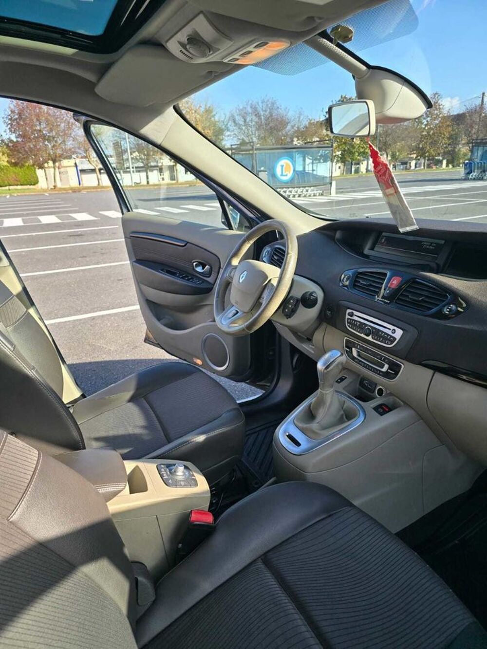 Sc&eacute;nic III Grand dCi 110 FAP eco2 Energy 5 pl 2011 occasion 91300 Massy