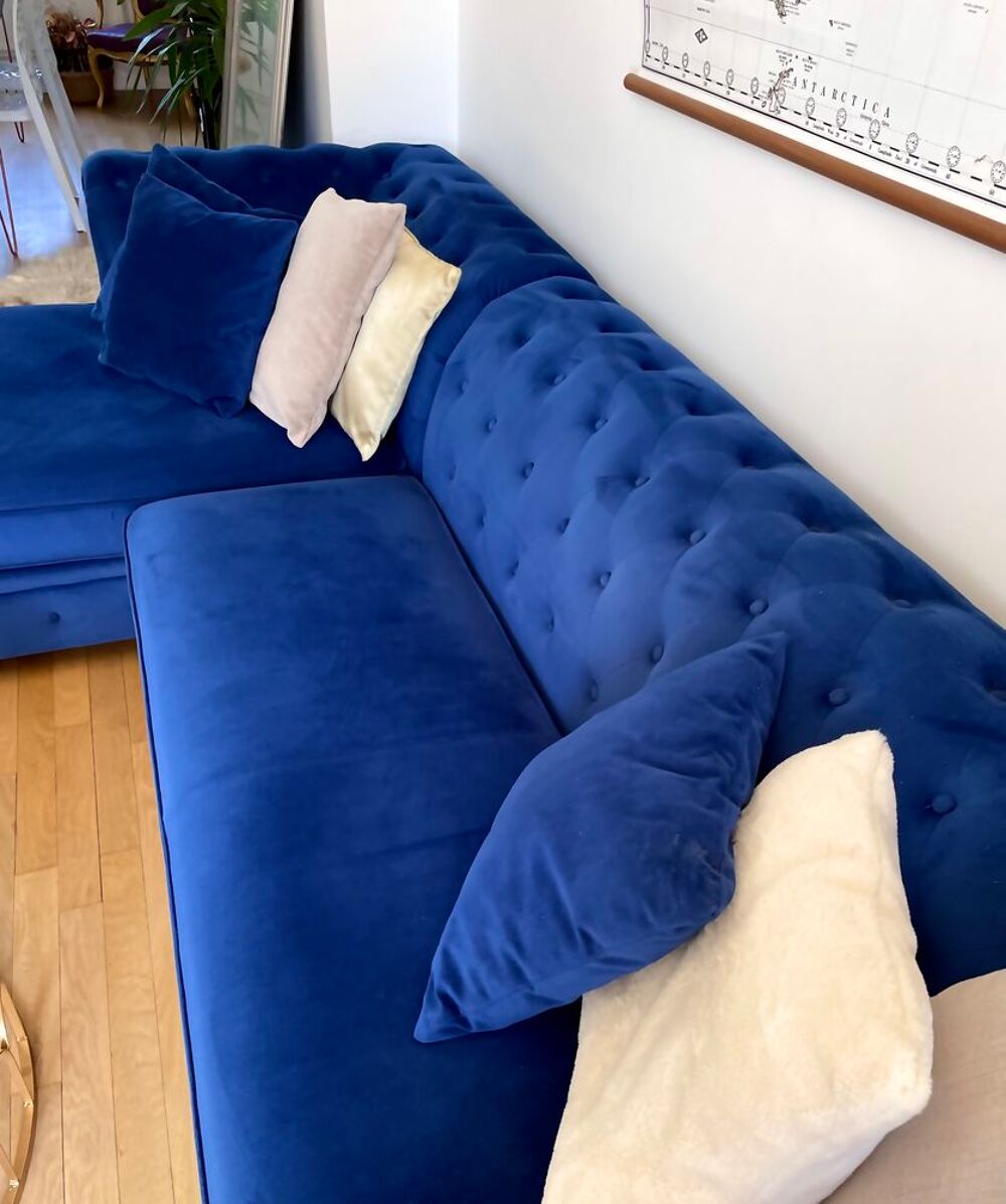 Canap&eacute; velours bleu Chesterfield - Made.com - Branagh Meubles