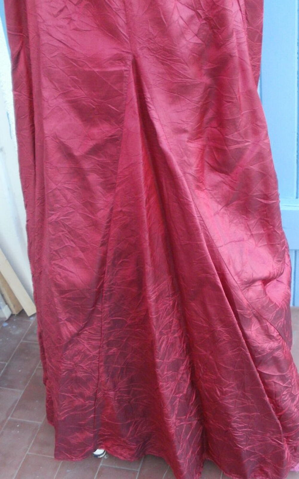 Robe longue Q H T Fabrication fran&ccedil;aise Taille 36/38 Vêtements