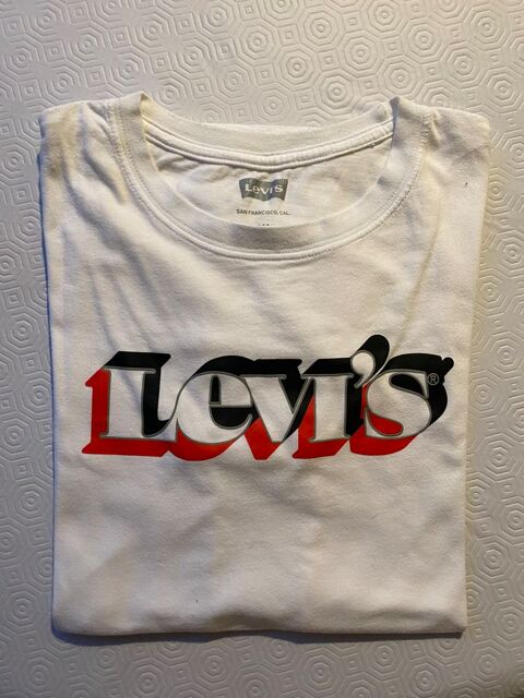 T-shirt Levi's blanc rouge noir 10 Paris 20 (75)