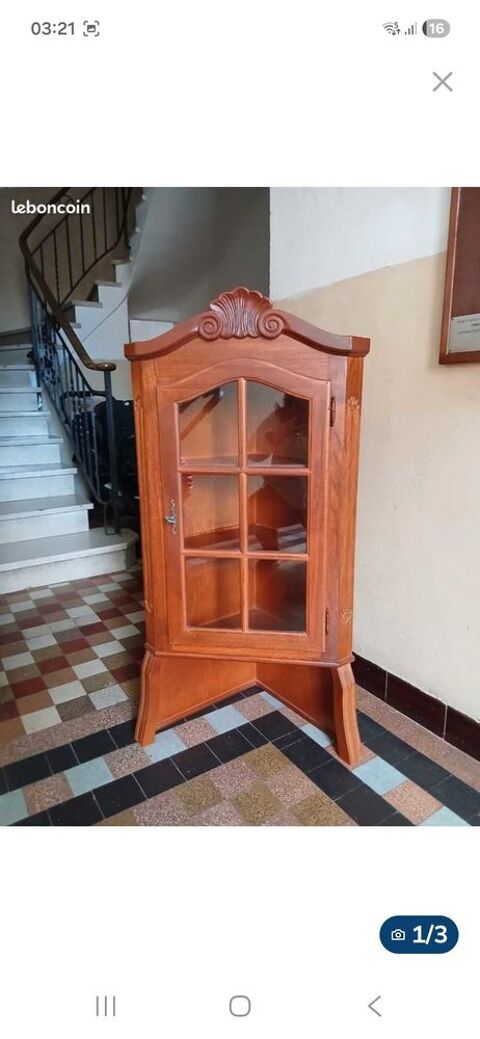 vitrine de salon 40 Toulon (83)