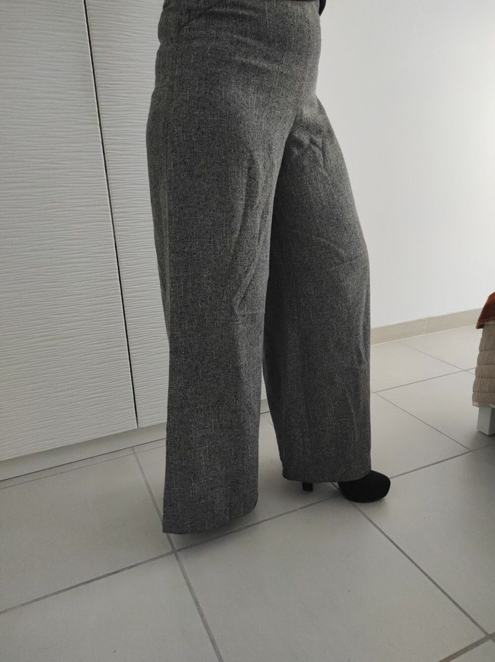 LOT DE PANTALON ET VESTE Vêtements