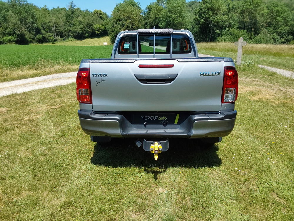 Hilux HILUX X-TRA CAB 4WD 2.4L 150 D-4D LECAP 2022 occasion 38080 Saint-Marcel-Bel-Accueil