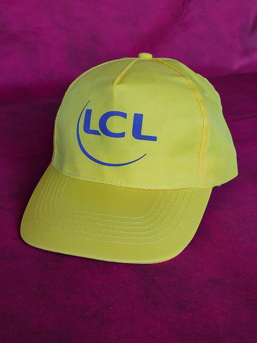 Casquette jaune LCL ( n&deg;3) Vêtements