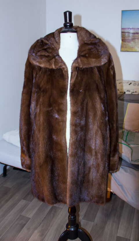 Manteau véritable fourrure hérité 280 Paris 15 (75)