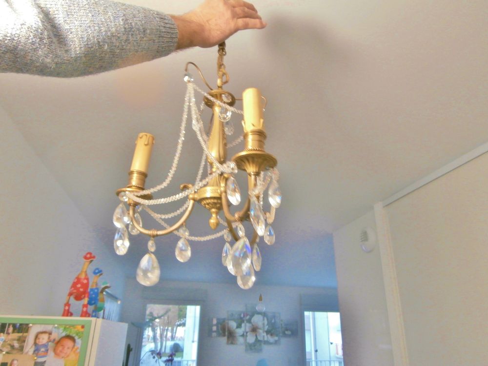 Lustres en bronze 5 et 3 brancVends 2 Lusthes avec pampilles Décoration