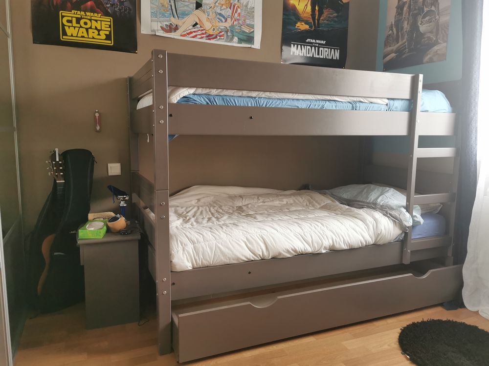 Lits superpos&eacute;s avec tiroir matelas chevet TBE 3 couchages Meubles
