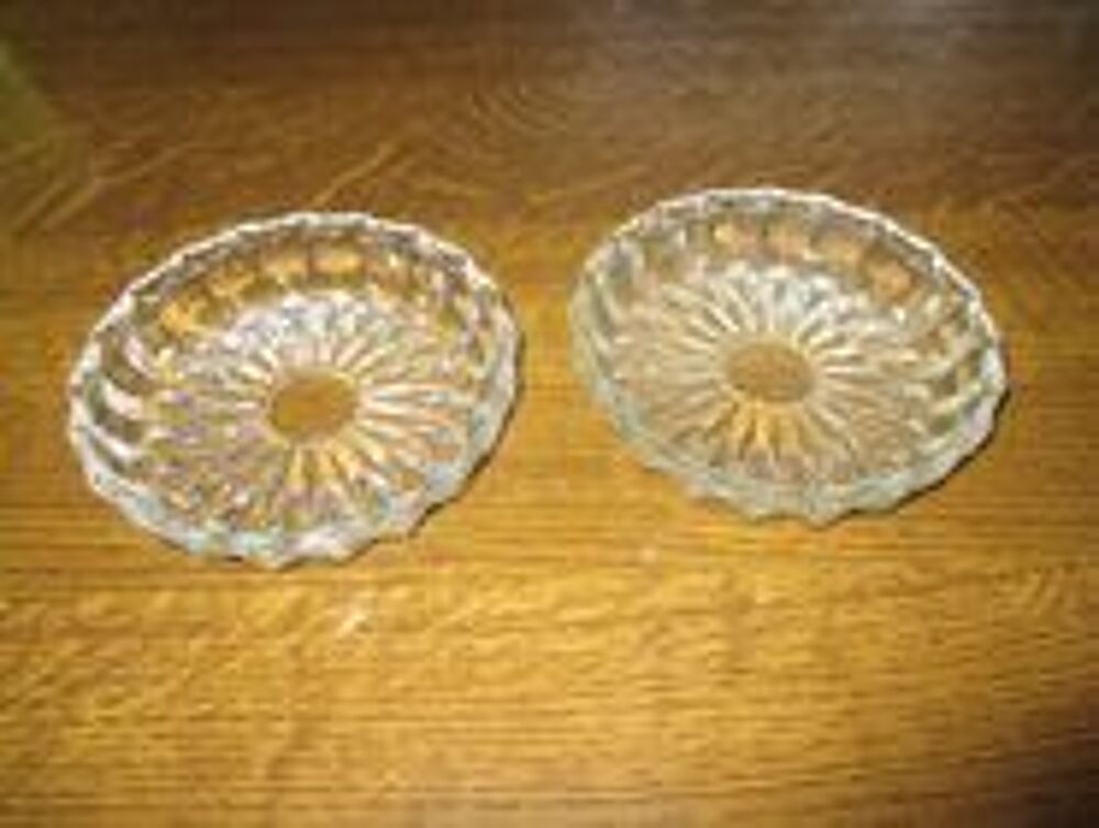 Deux coupelles ou soucoupe plates en verre Décoration