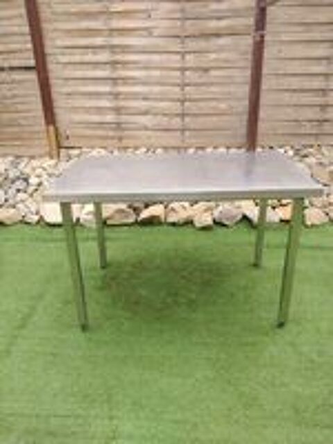   Table cuisine professionnelle inox  