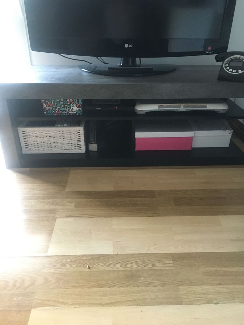 meuble t&eacute;l&eacute; Meubles