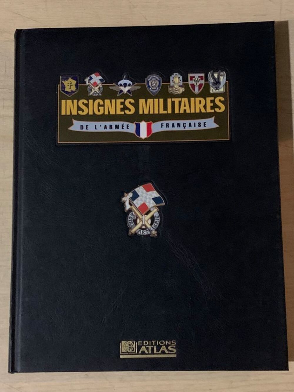 Livre insignes militaire Livres et BD