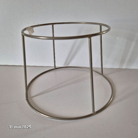 Support plateau de fruit de mer en m�tal chrom�, diam�tre 20 8 Saumur (49)