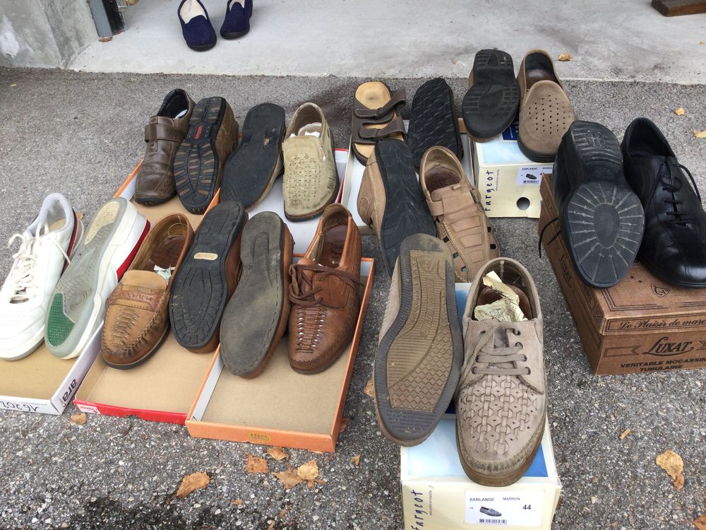 16 paires de chaussures senior homme pointure 43 Chaussures