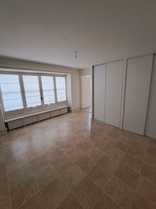  Appartement à louer 2 pièces 41 m²