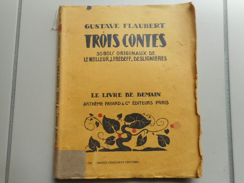 Ancien livre "trois contes" de Gustave Flaubert Livres et BD