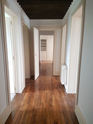  Appartement à louer 100 m² Nancy