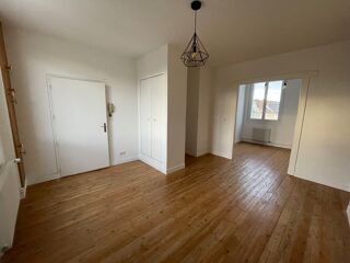  Appartement à louer 3 pièces 68 m²