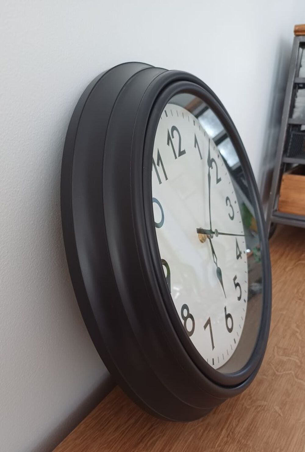 Horloge murale noire style r&eacute;tro D�coration