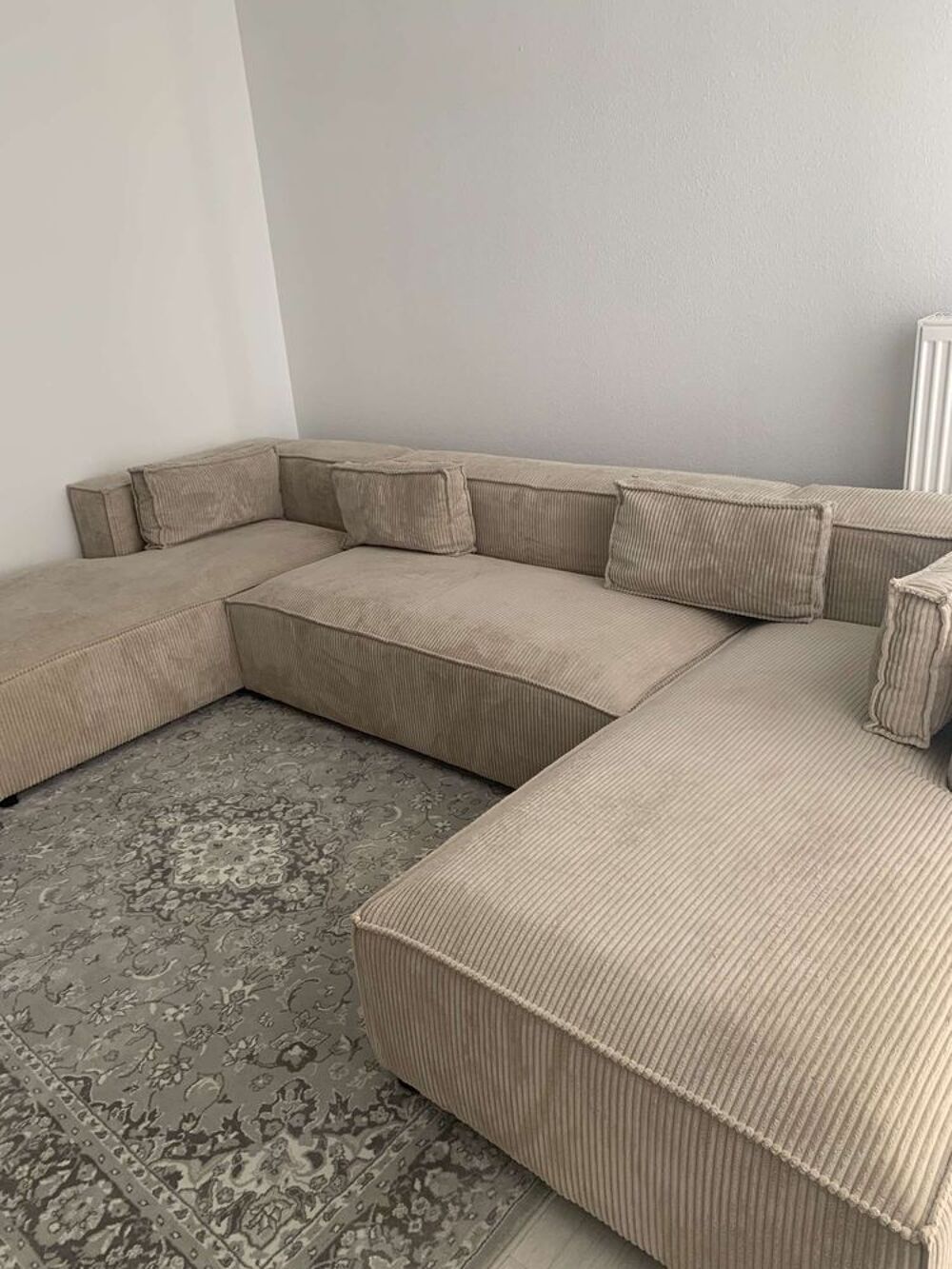 Vend canap&eacute; quasi neuf Meubles