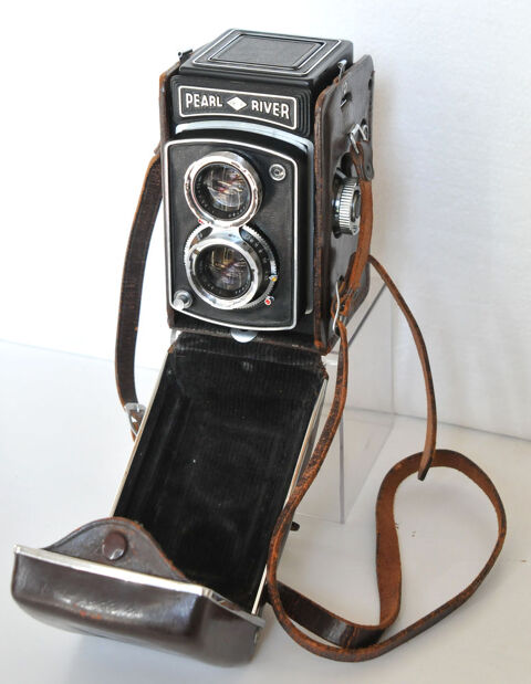 Vintage appareil photo TLR 6x6 PEARL RIVER 150 Aubagne (13)
