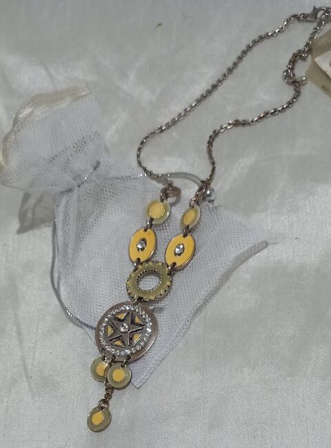 Sautoir  strass 12 Villeneuve-ls-Avignon (30)