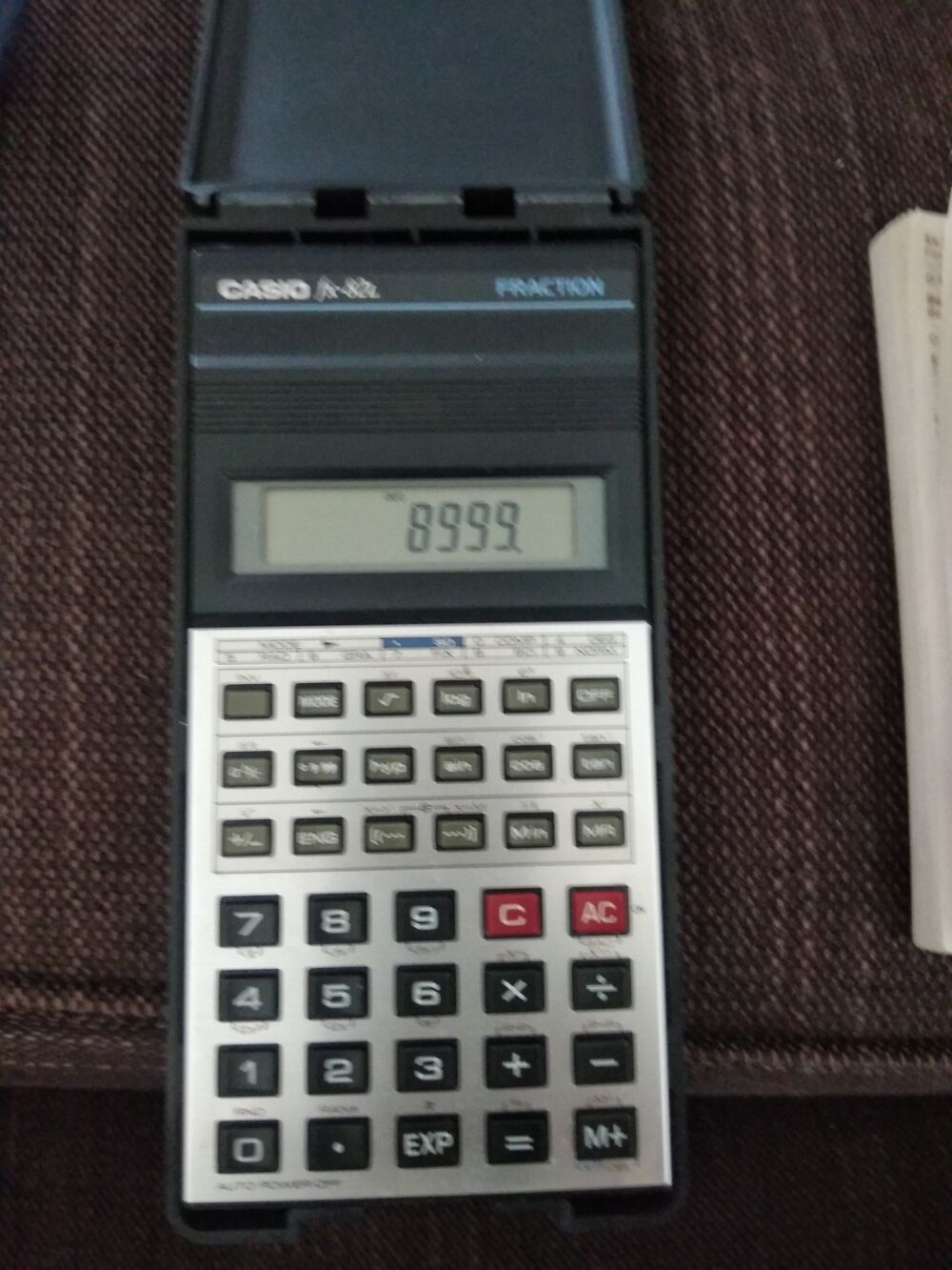 Calculatrice Casio FX-82L Bricolage