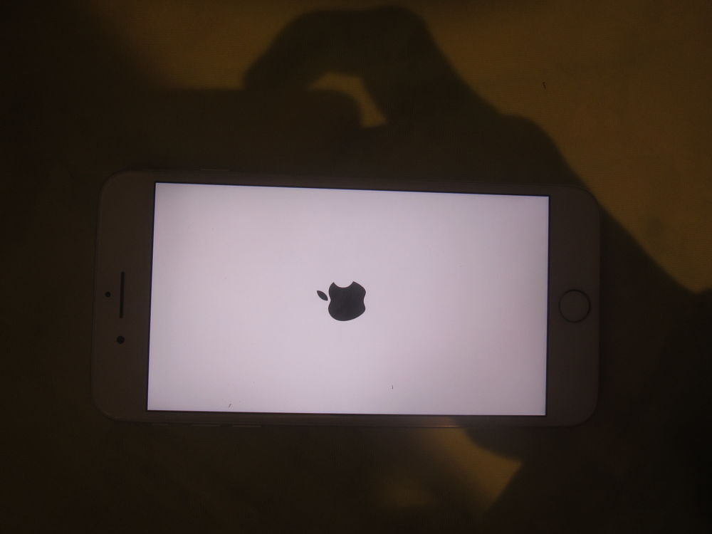 iphone 8 plus 256GO Téléphones et tablettes