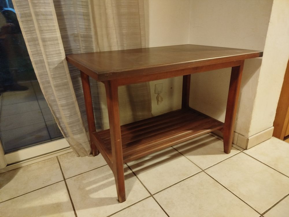 table acajou
livraison en main propre Meubles