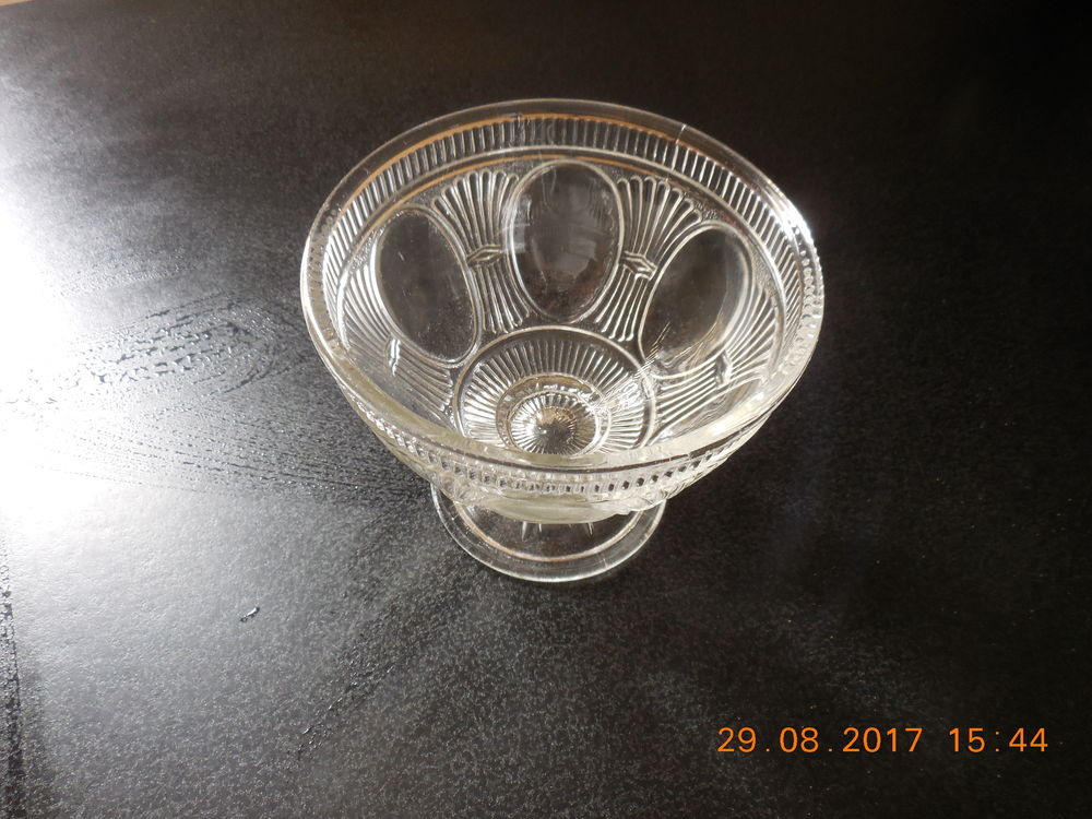 sucrier ancien en verre
