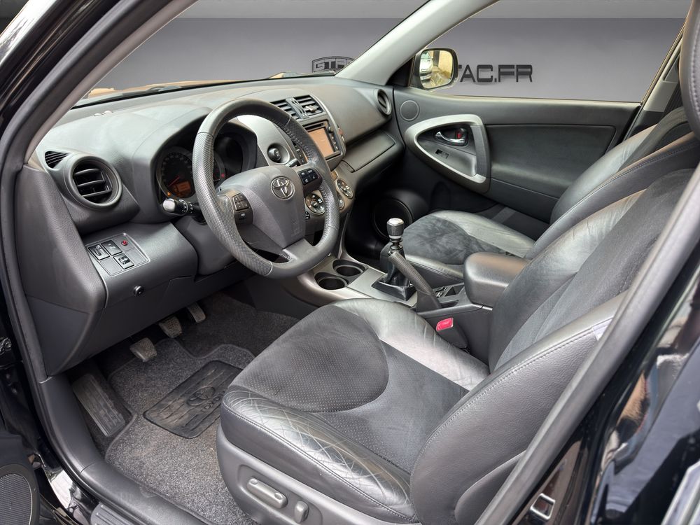 RAV 4 RAV4 RC 150 D-4D 2WD Lounge 2013 occasion 93390 Clichy-sous-Bois