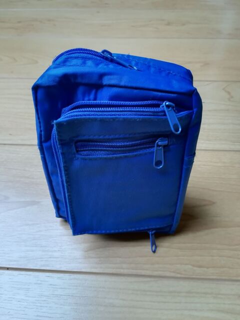 POCHETTE  RANDONNEE OU AUTRE (peut se porter  à la taille) 0 Mouvaux (59)