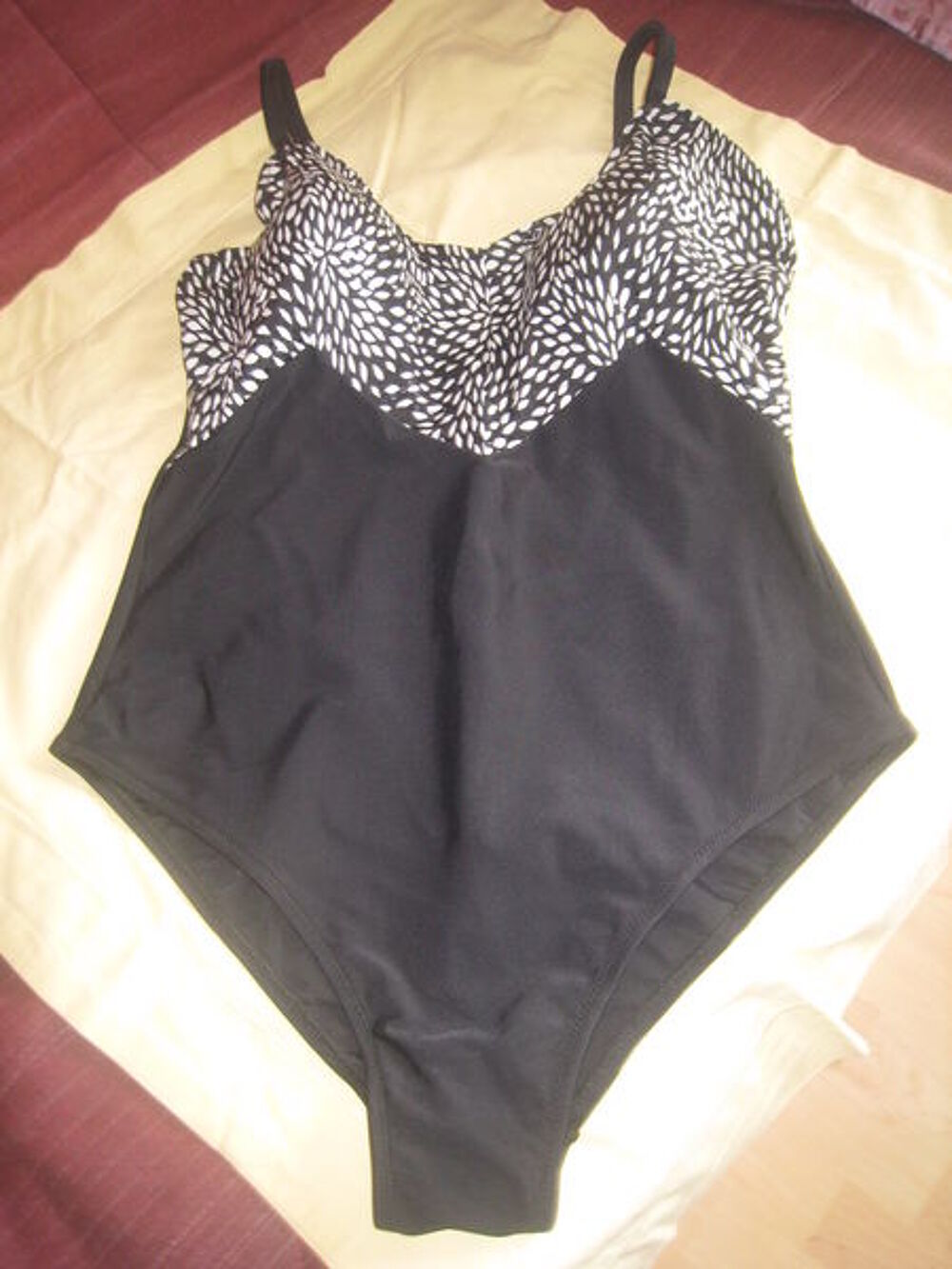 Maillot de bain 1 piece femme neuf TAILLE 42 + CADEAU Vêtements