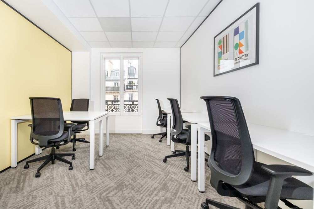   Louez un grand espace de bureau pour 50 personnes à Paris, 2 Rue Jean Lantier 