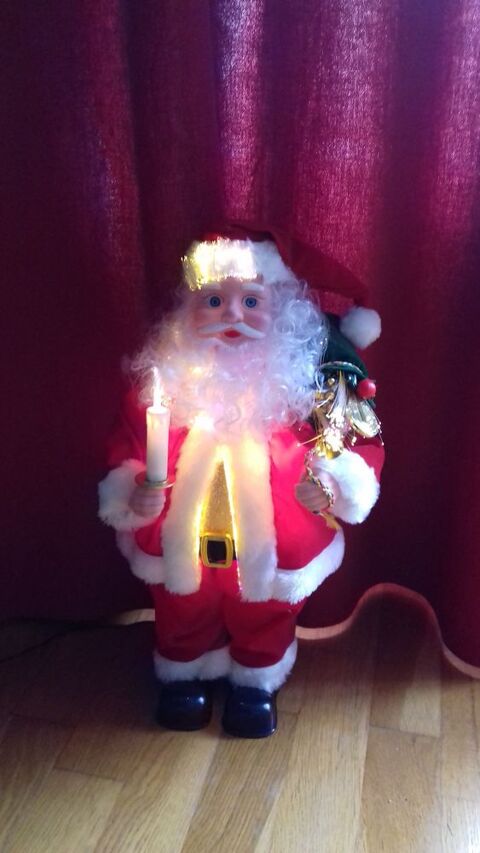 P�re No�l lumineux 20 Saint-Agnan (71)