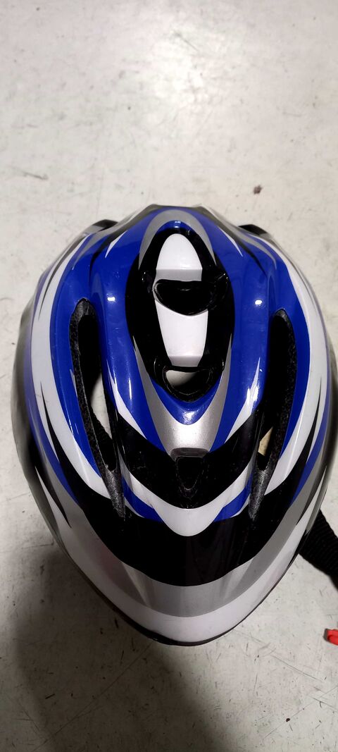 vendre plusieurs casque   vlo pour enfant.  5  l'unit.  trs bonne tat 5 Reichstett (67)
