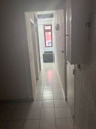  Appartement à louer 2 pièces 25 m²
