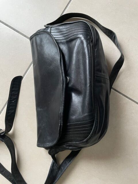 Sac � main 20 Milly-la-For�t (91)