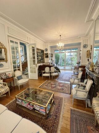  Maison à vendre 11 pièces 345 m²