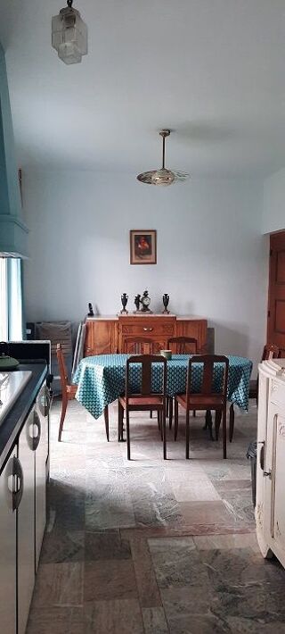  Villa  vendre 6 pices 160 m