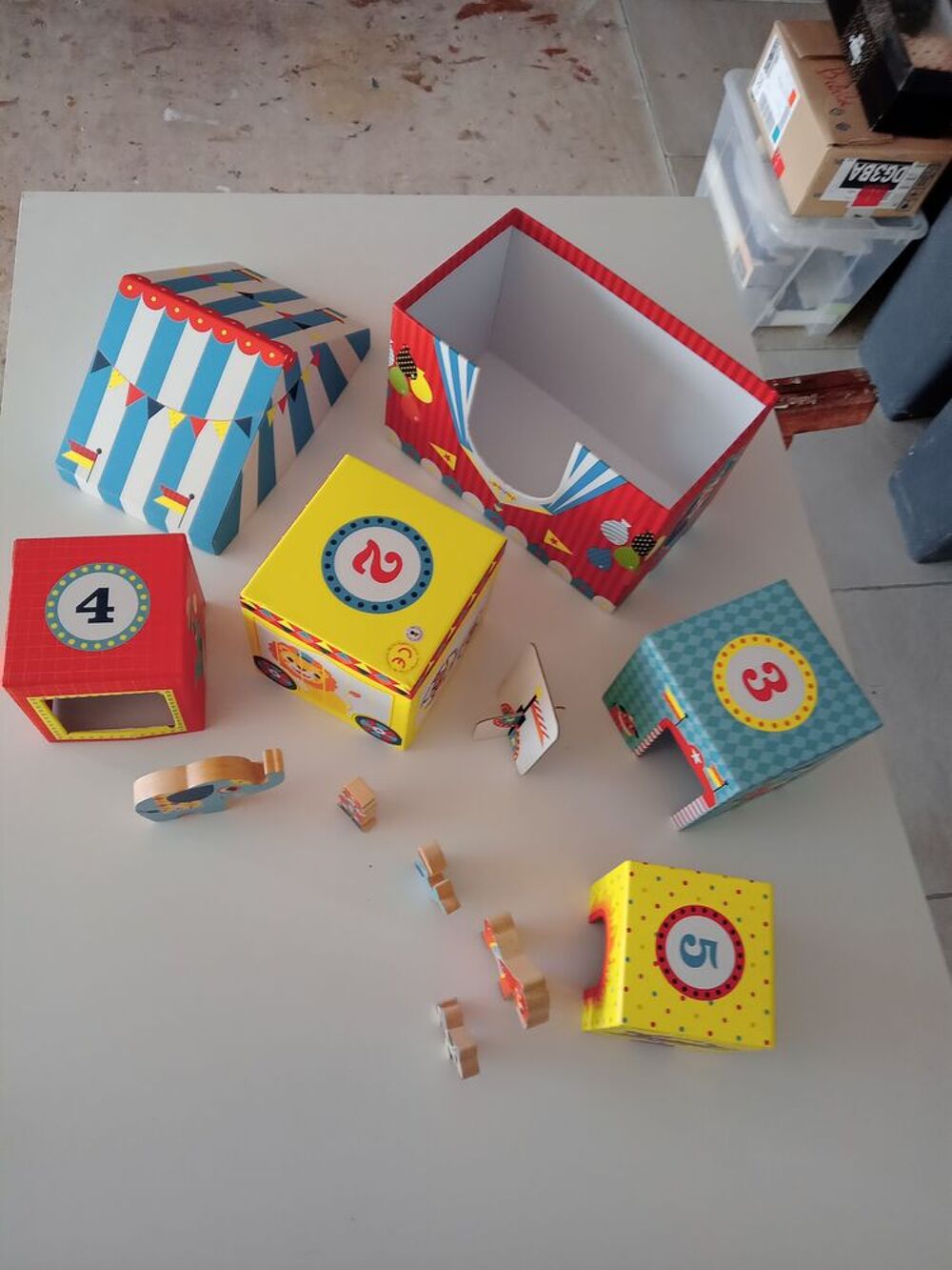 Mallette de Puzzle et Maison du Cirque 1er Age Jeux / jouets