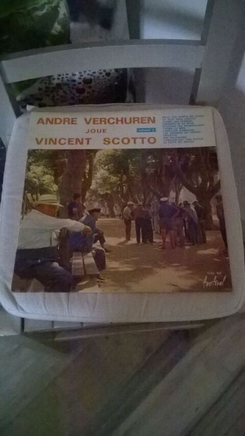 Vinyle Andr Verchuren
Joue Vincent Scotto - Volume 2
Exce 5 Talange (57)