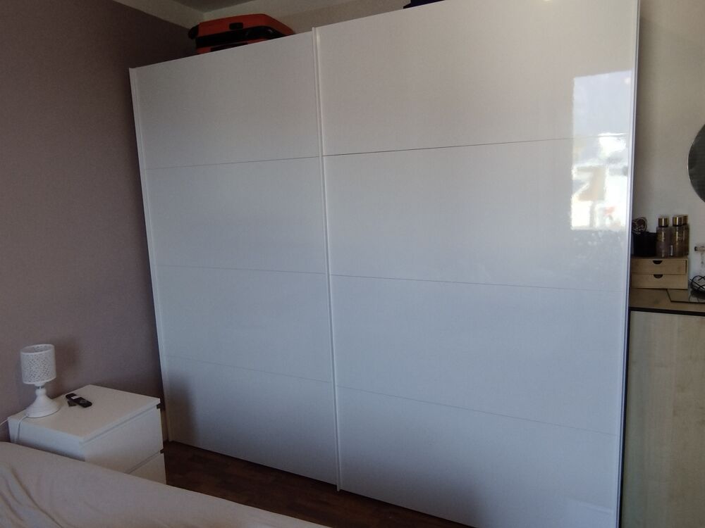 Grande armoire Meubles