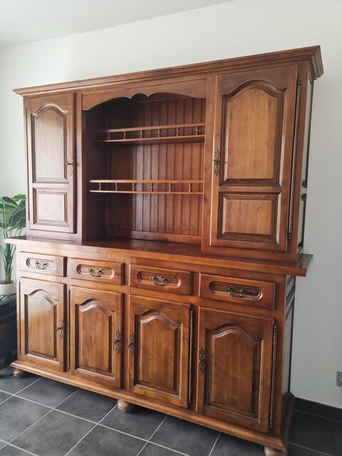 Beau buffet 150 Le Luc (83)