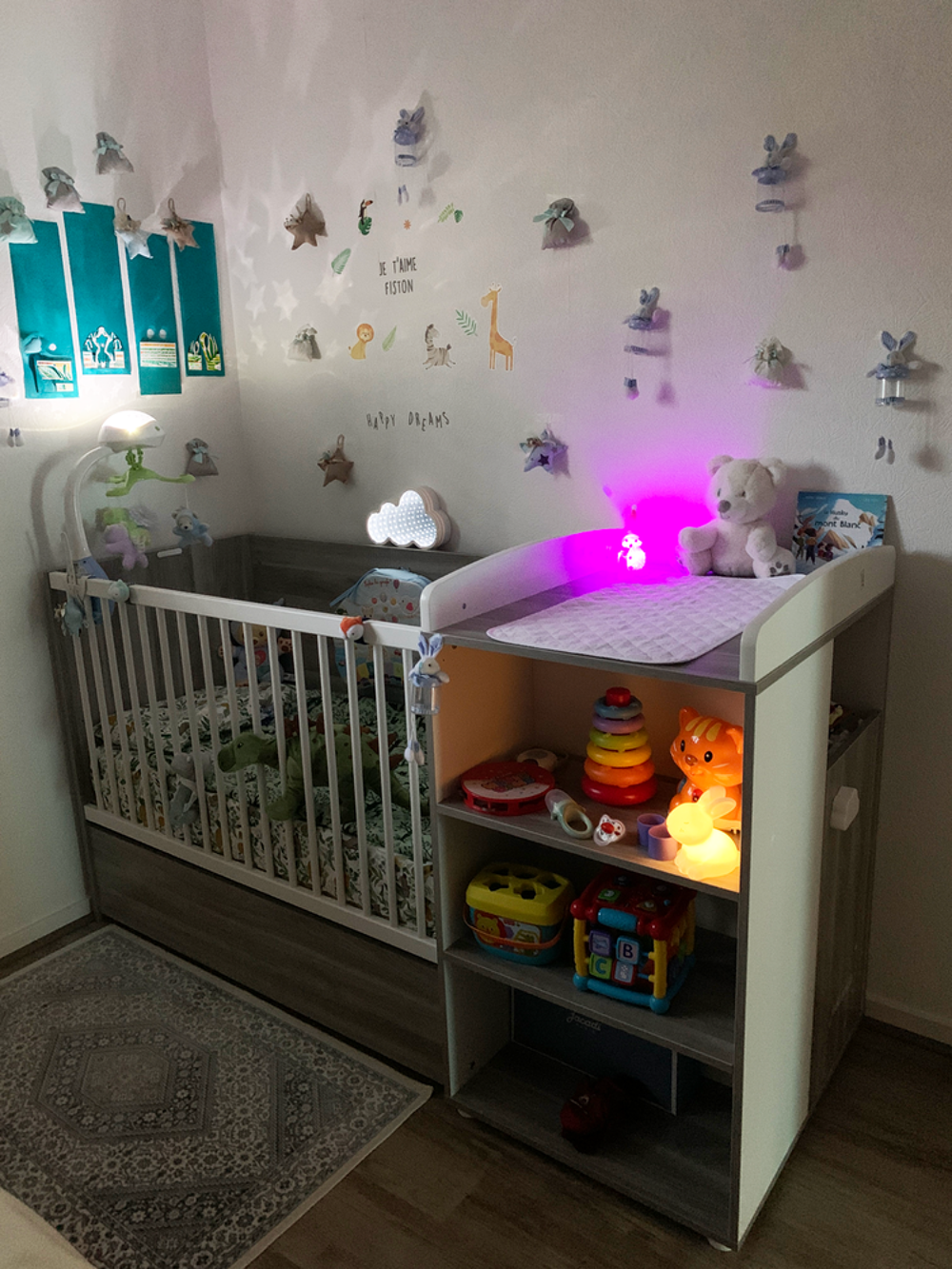 "Lit b&eacute;b&eacute; combin&eacute; 120x60 &eacute;volutif en lit junior de 90x190 cm Mobilier enfants