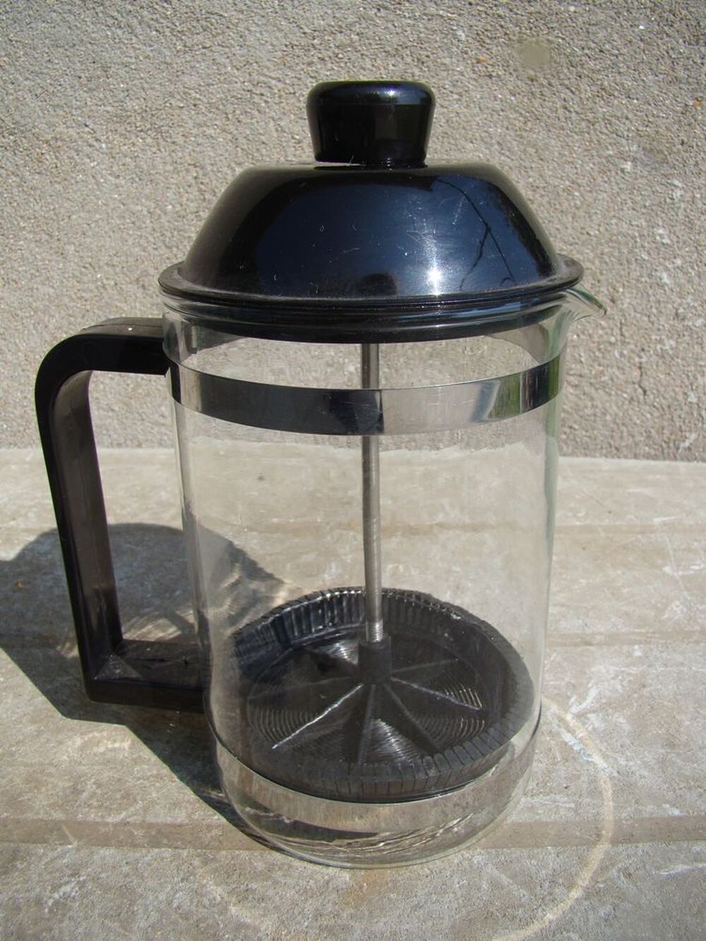 Cafeti&egrave;re &agrave; piston 6 tasses vintage (Neuve)
Electroménager