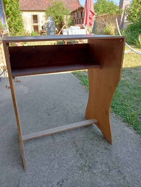 bureau 12 Aillant-sur-Tholon (89)