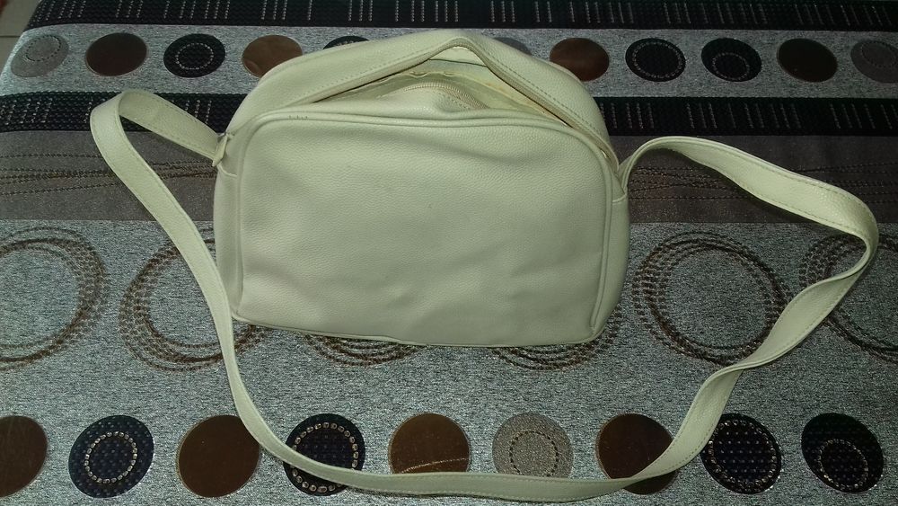 Petit sac beige Maroquinerie