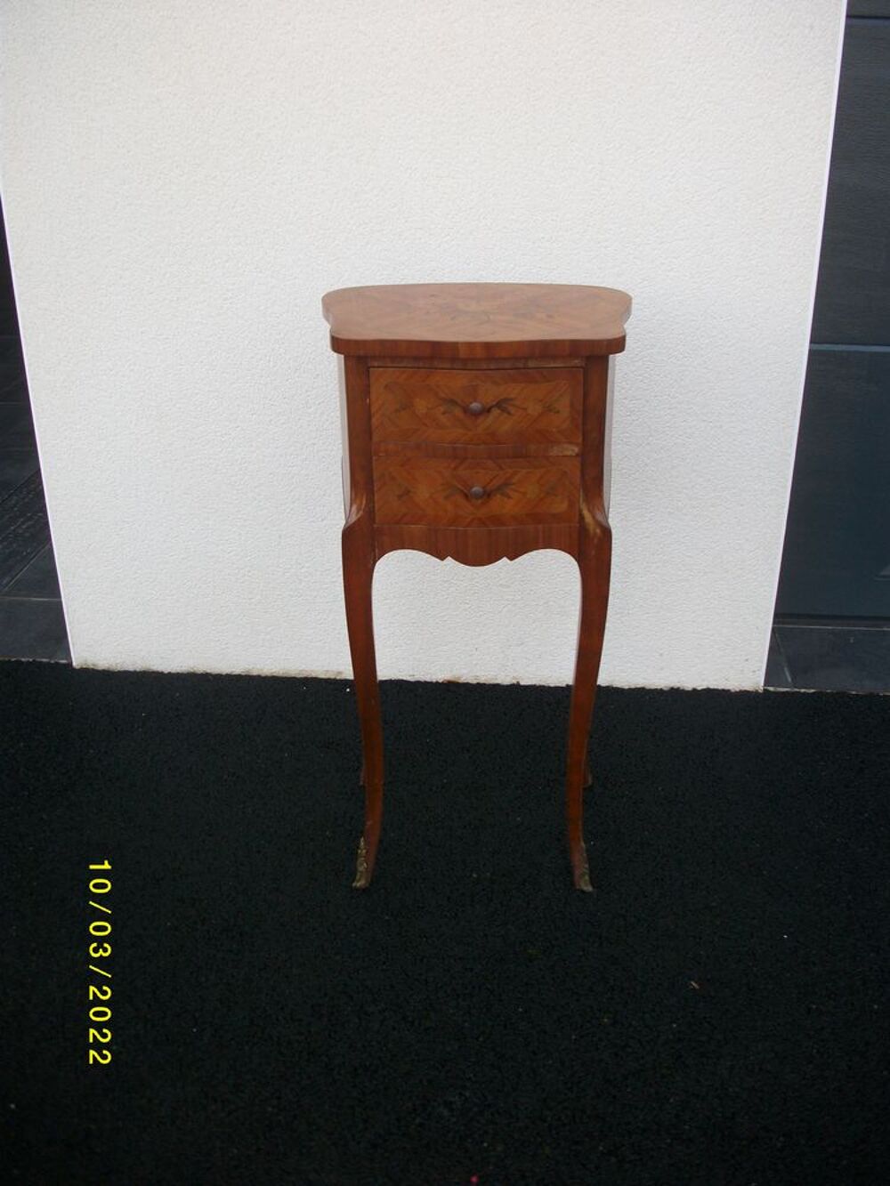 Table de chevet marqueterie
Meubles