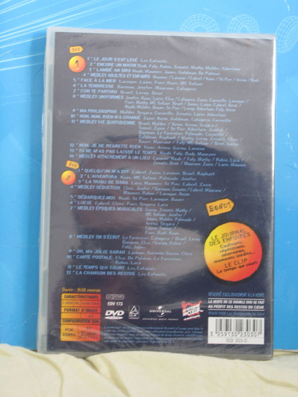 Le village des enfoir&eacute;s 2006 DVD et blu-ray