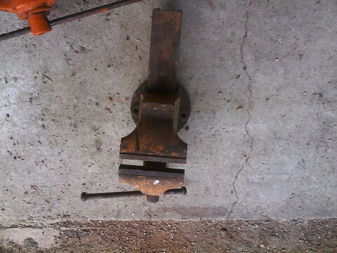 Etaux 50 Moncaut (47)